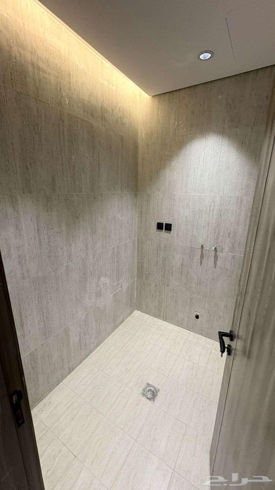 5 bedroom apartment in Warqan, Madinah 14