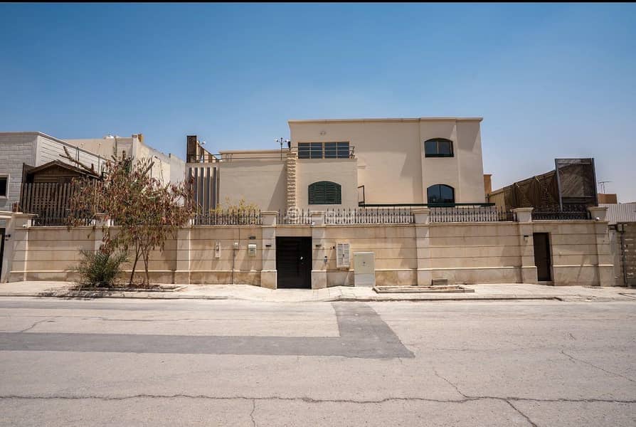 5 bedroom villa in Al Zahra, Riyadh 22
