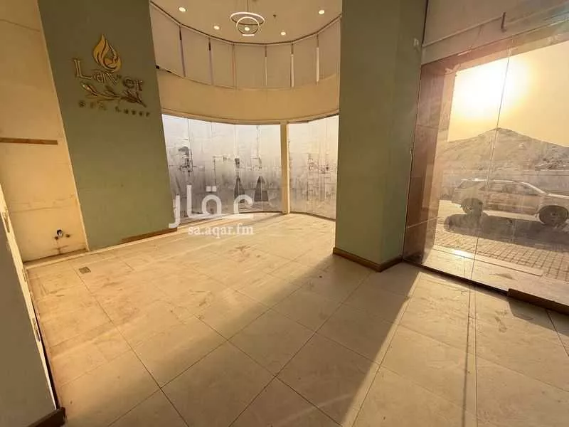 shop in Al Rayah, Madinah 8
