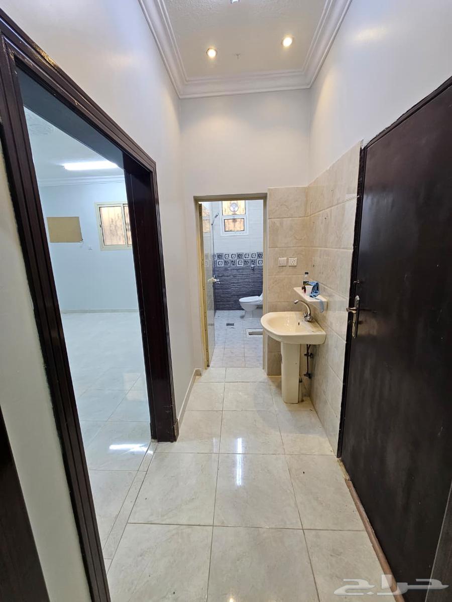 4 bedroom apartment in Al Aziziyah, Riyadh 4