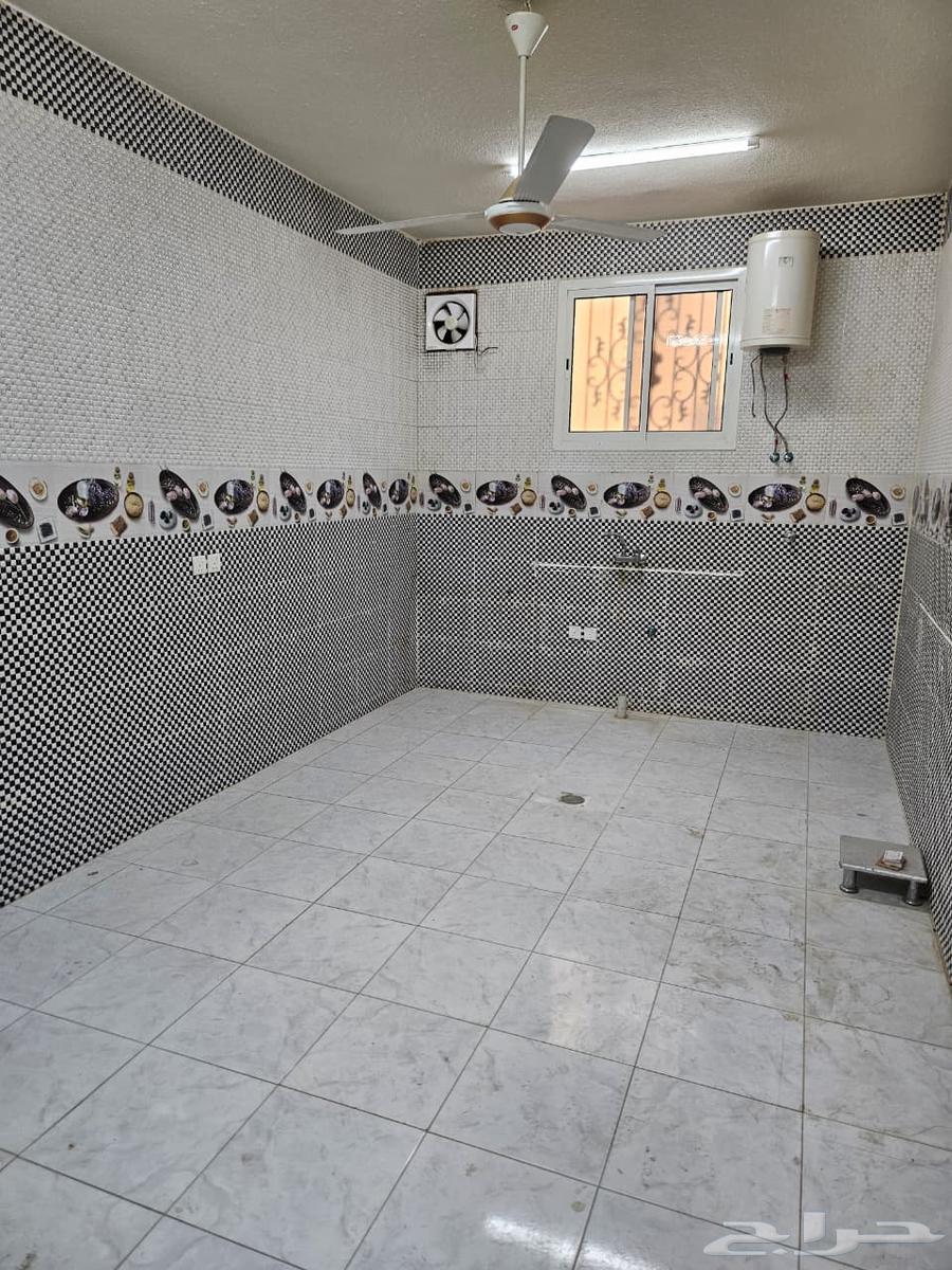 4 bedroom apartment in Al Aziziyah, Riyadh 8