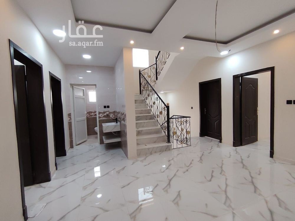 6 bedroom villa in Dahiat King Fahd, Eastern Province 3