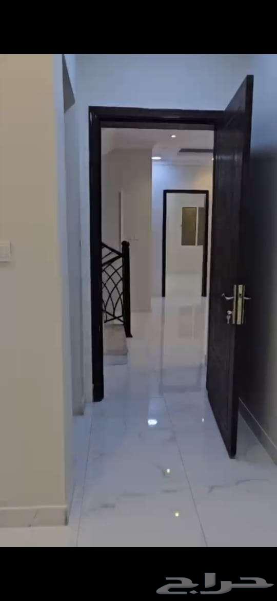 5 bedroom villa in Al Amwaj, Eastern Province 3