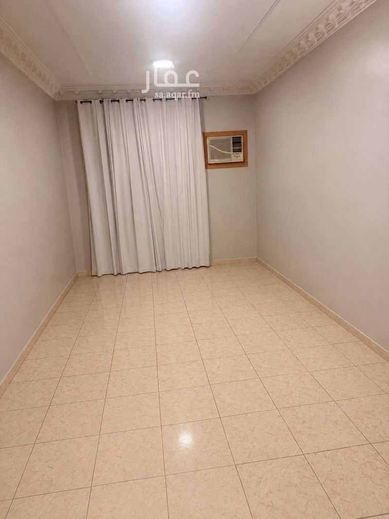 3 bedroom apartment in Ishbiliyah, Riyadh 2