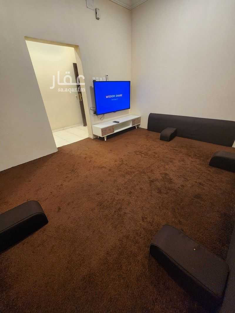 2 bedroom apartment in Al Nuzhah, Khamis Mushait 9