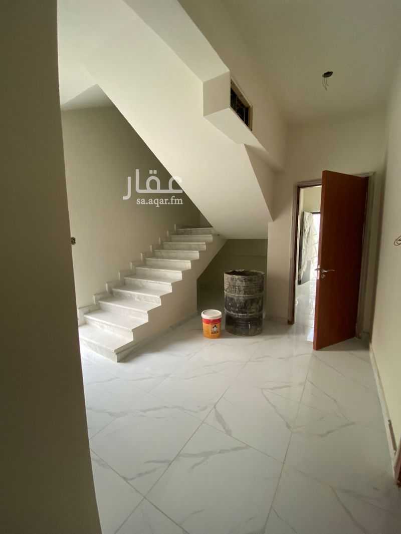 فيلا 4 غرف في الشرق، الدمام 2