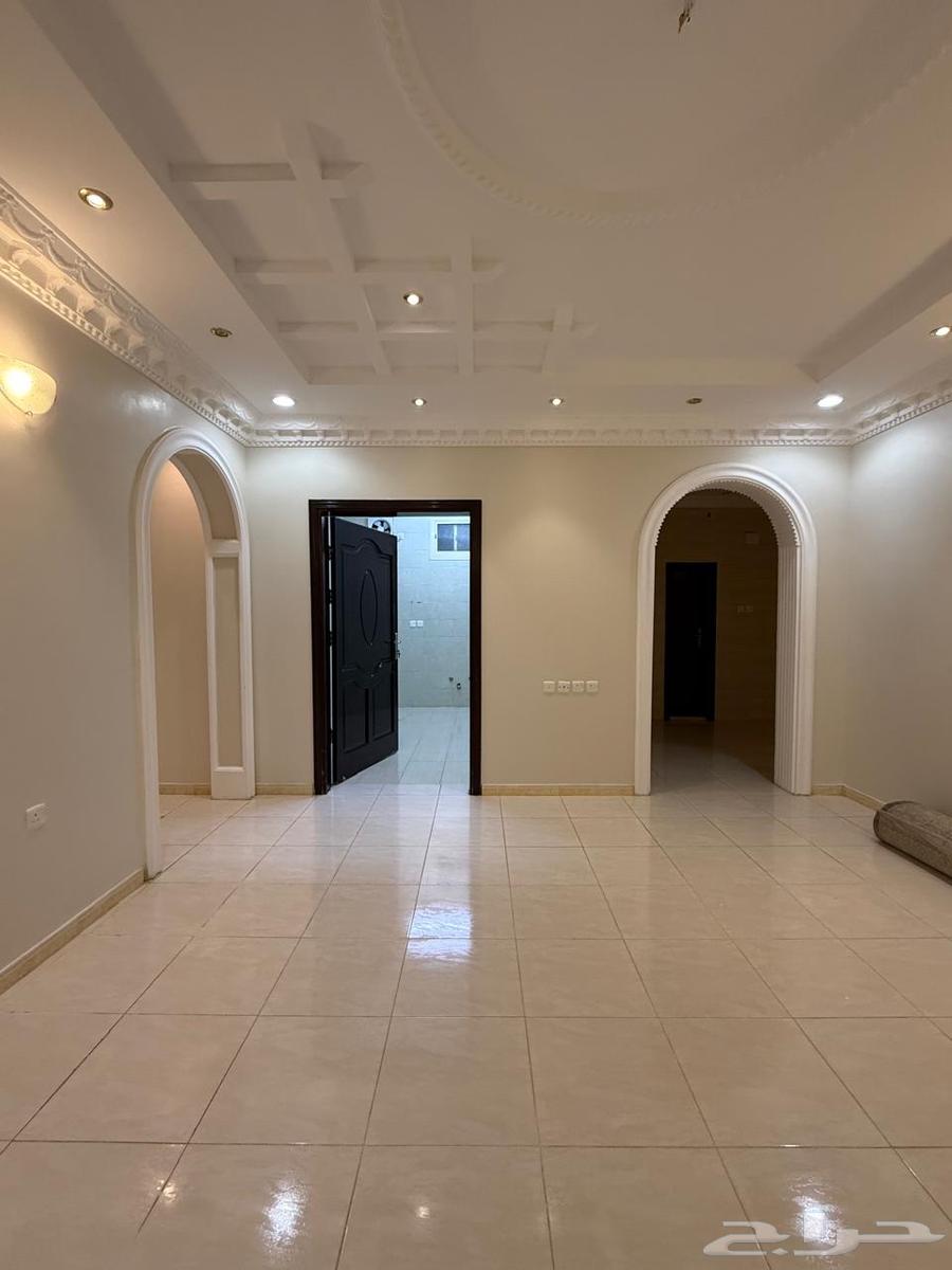 4 bedroom apartment in Al Salam, Madinah 7