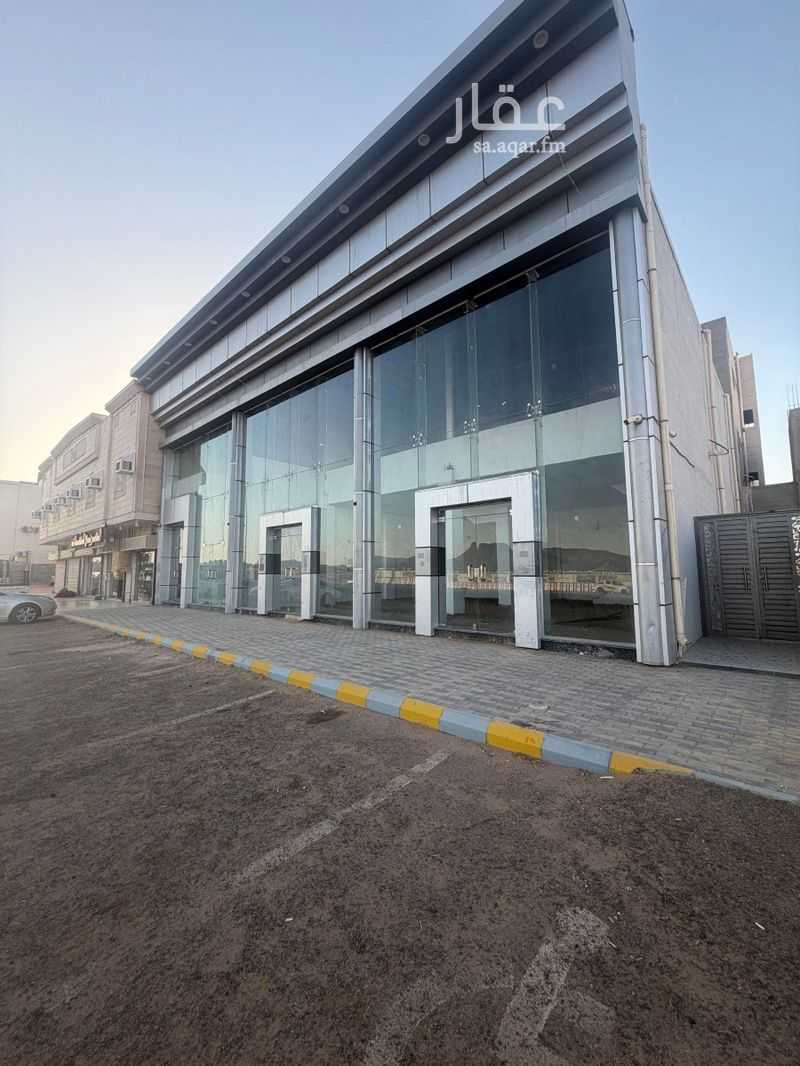 shop in As Sikkah Al Hadid, Madinah 4