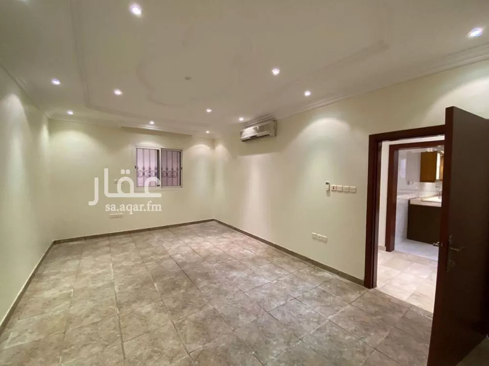 أرض 695 م² في التعاون 24