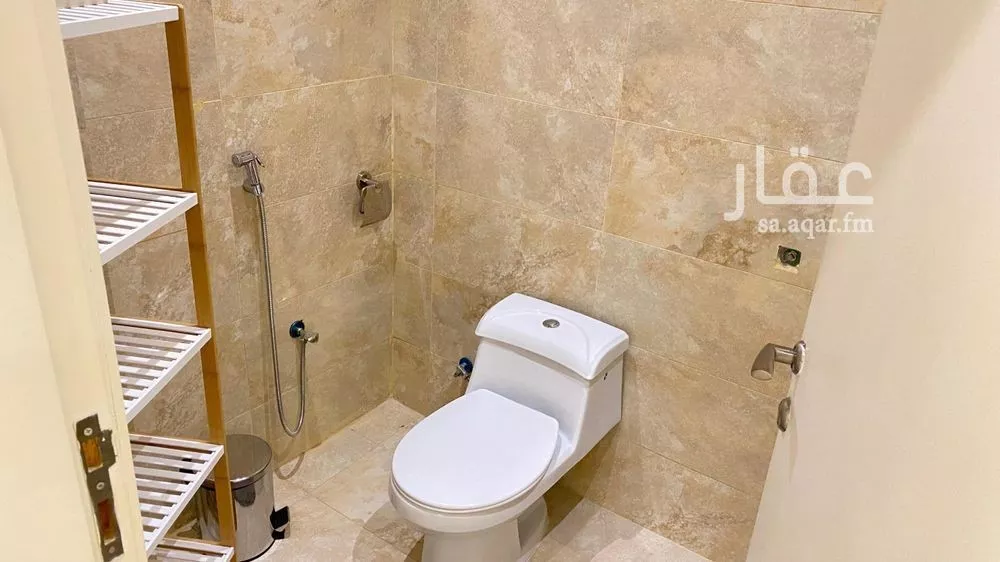 3 bedroom apartment in Al Malqa 9