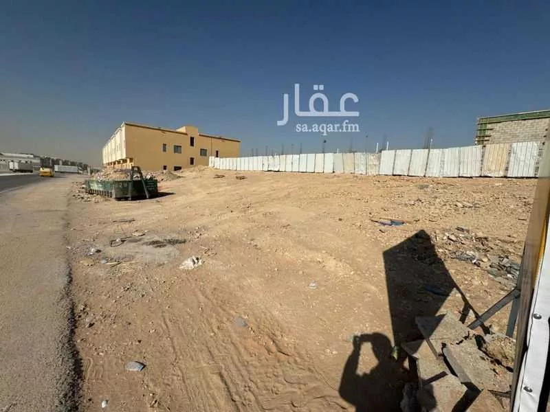 1558 sqm land in Al Masani 8