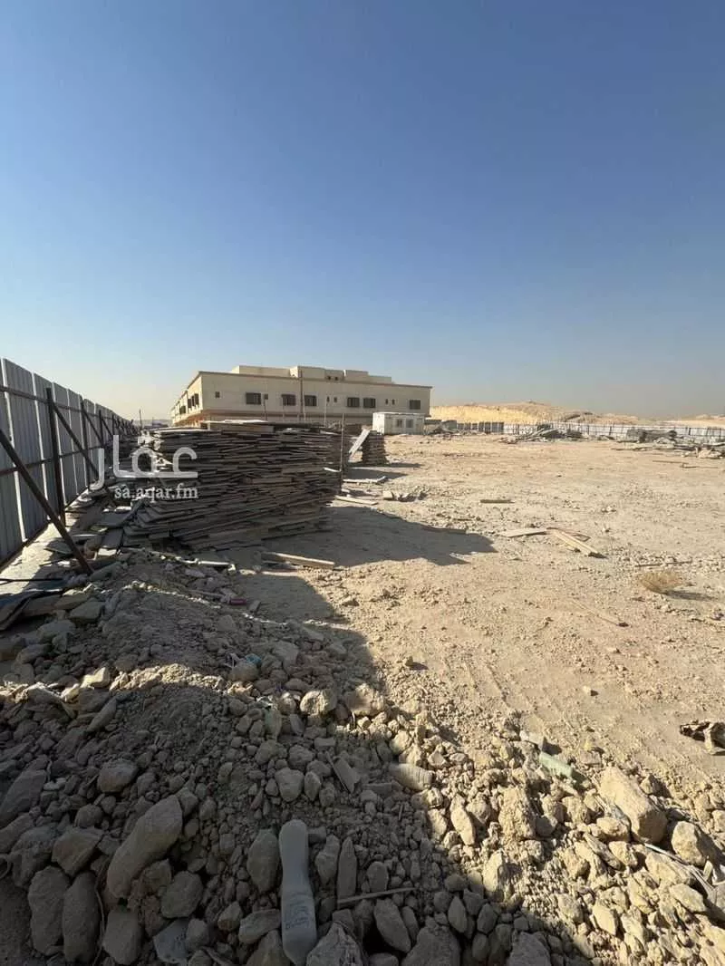 1776 sqm land in Al Masani 7