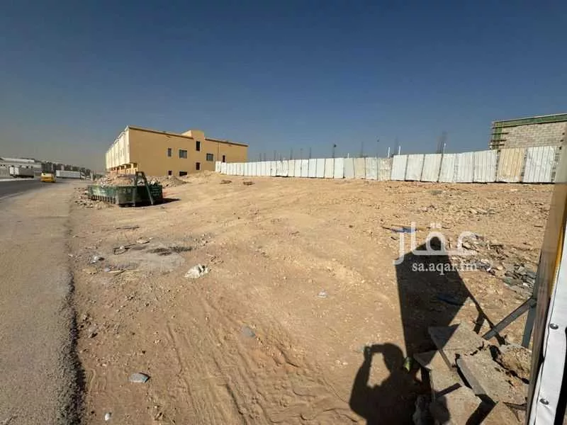 1558 sqm land in Al Masani 3