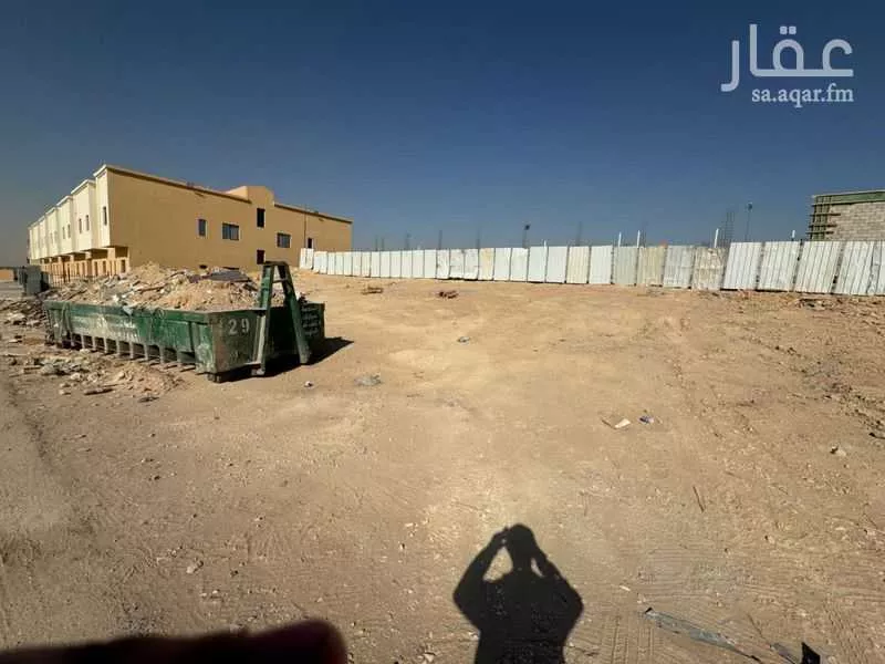 1558 sqm land in Al Masani 5