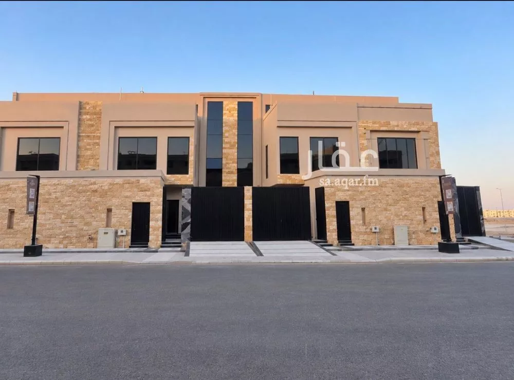 5 bedroom villa in Al Safa, Riyadh 19