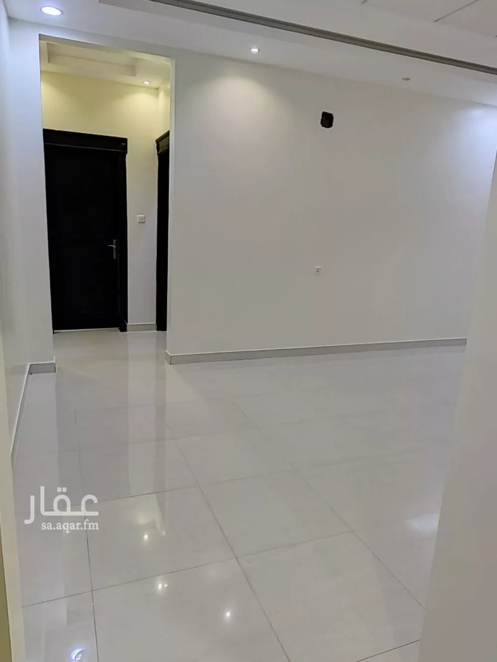 شقة 3 غرف في العارض 9