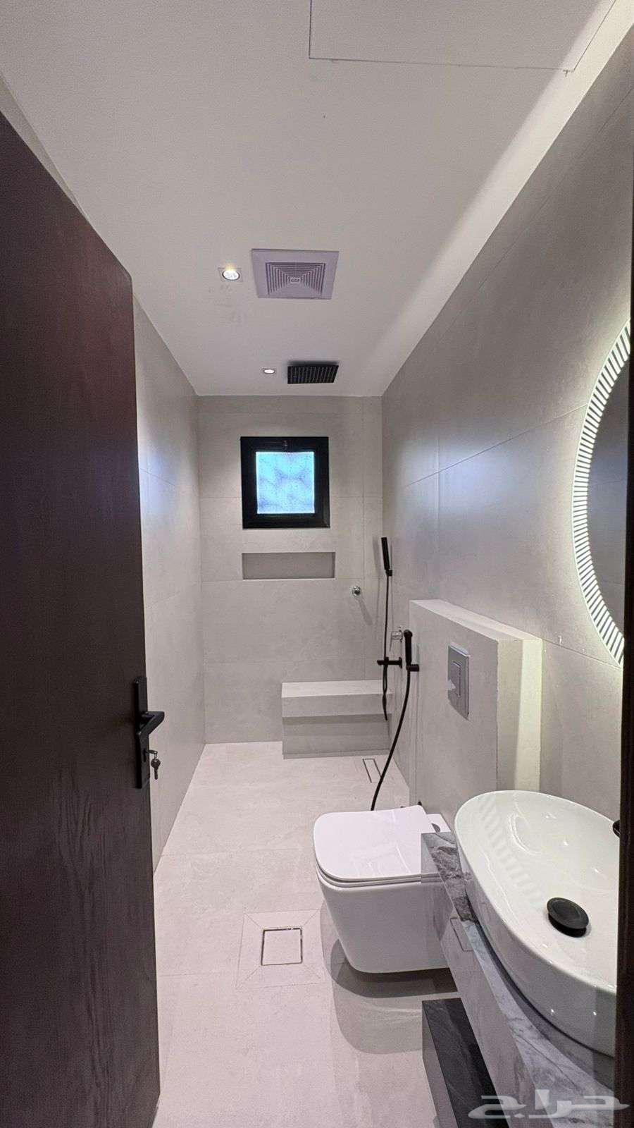 5 bedroom apartment in Shawran, Madinah 10