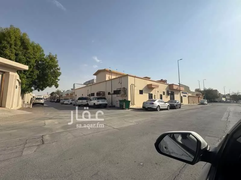 900 sqm land in Al Khalidiyyah 2