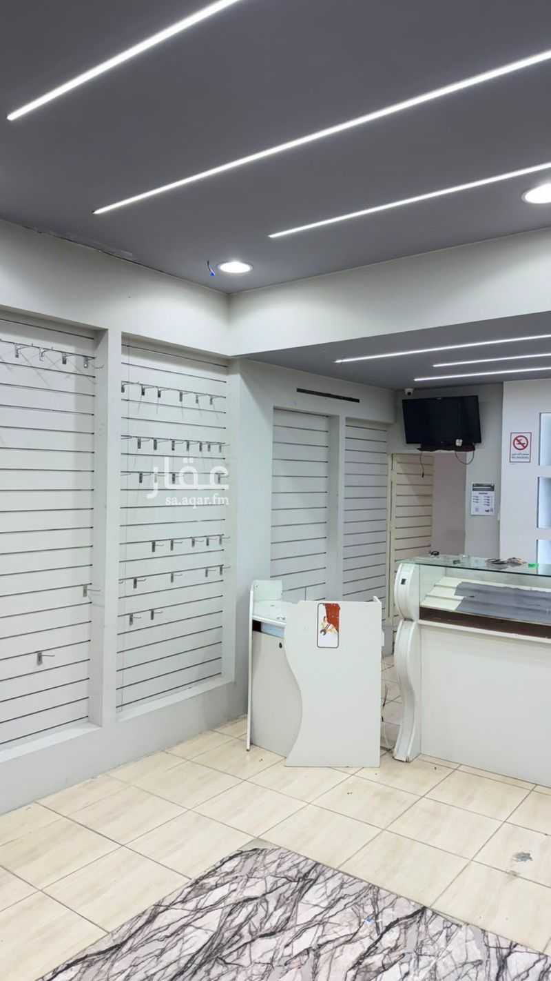 shop in Al Wusayta, Hail 5