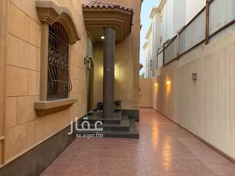 7 bedroom villa in Al Khuzama 18