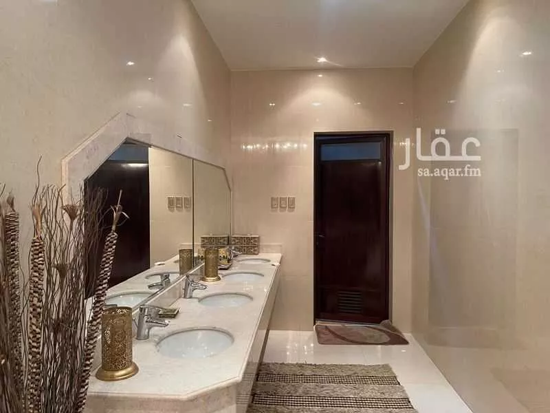 7 bedroom villa in Al Khuzama 6