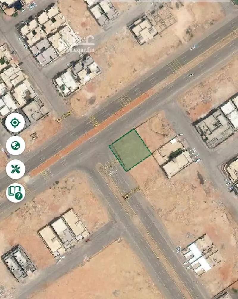900 sqm land in Al Mahdiyyah 2