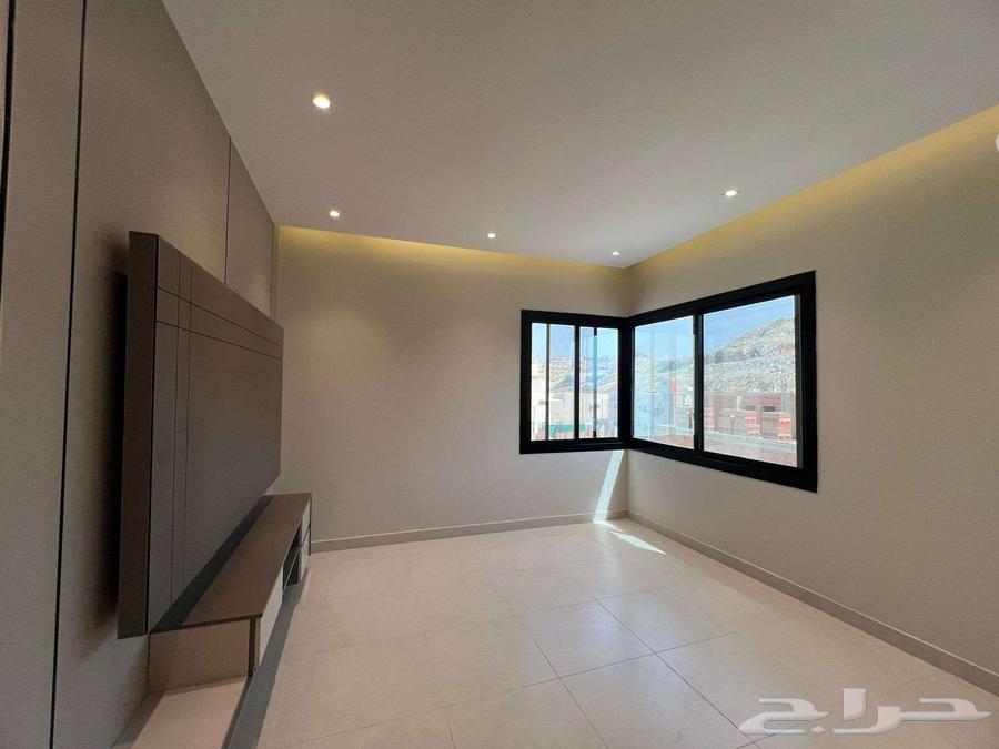 3 bedroom apartment in Al Shawqiyyah, Makkah 10