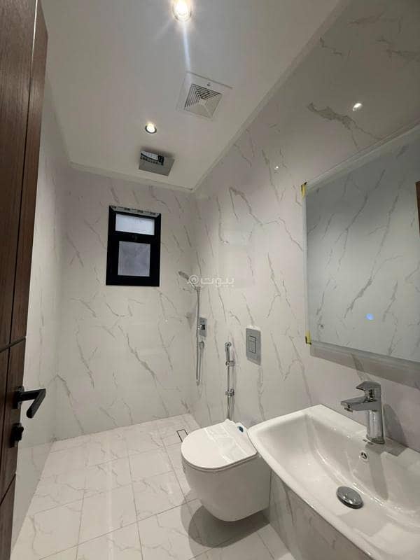 4 bedroom apartment in Al Hamra, Jeddah 11