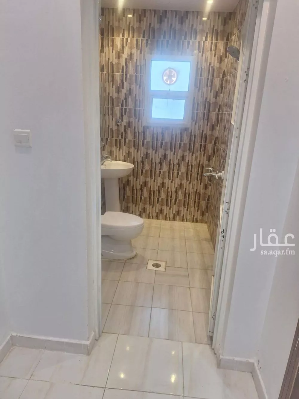 دور 3 غرف في العارض 2