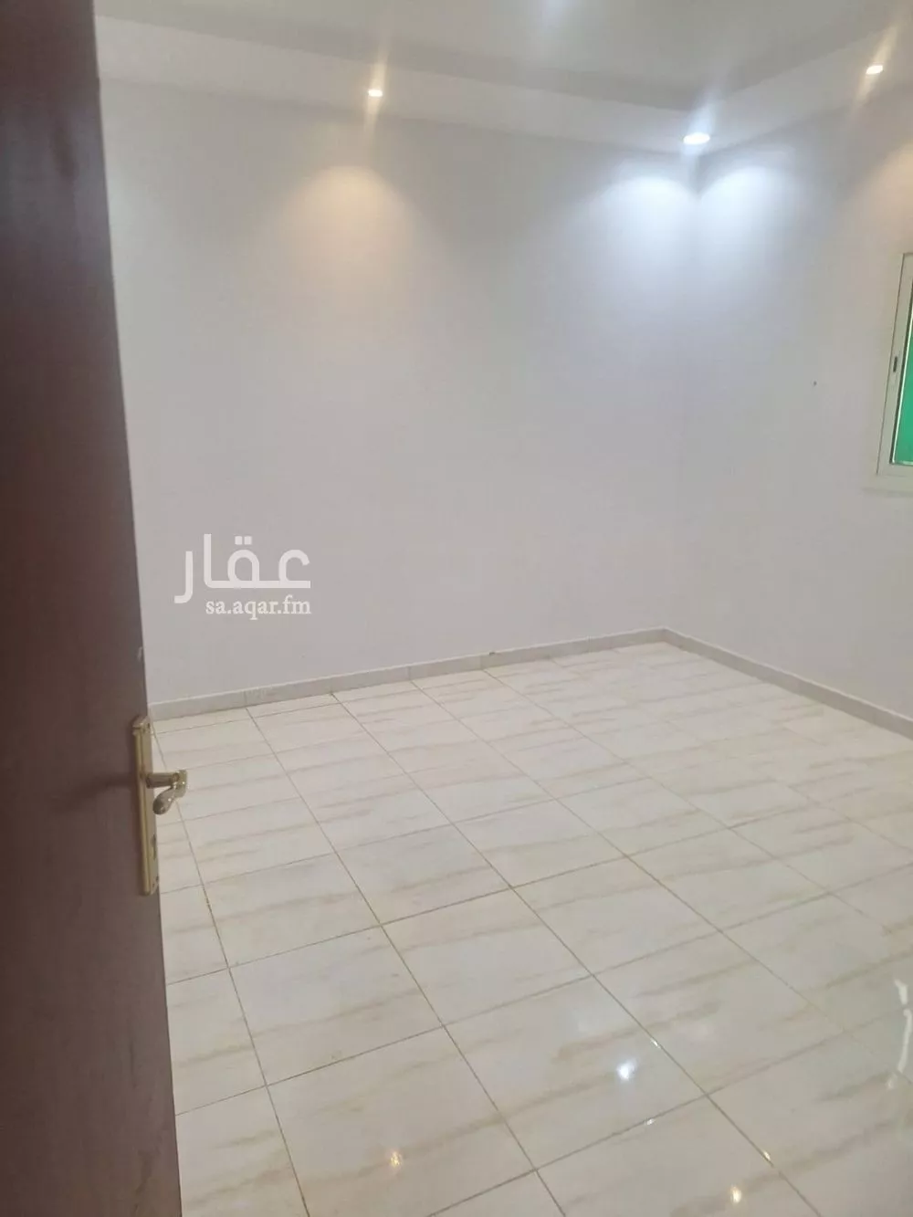 دور 3 غرف في العارض 8