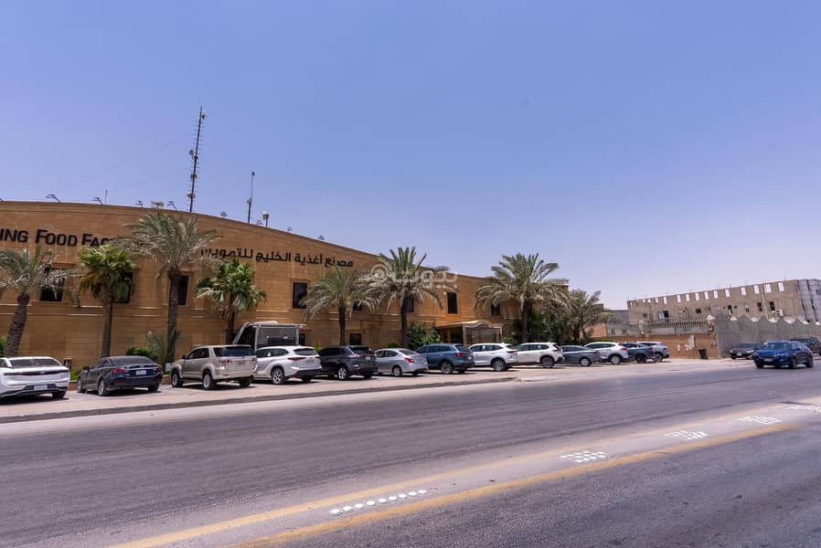 warehouse in Al Manakh, Riyadh 3