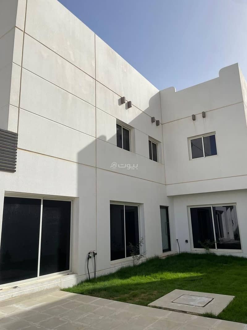 5 bedroom villa in Al Farouq, Riyadh 11