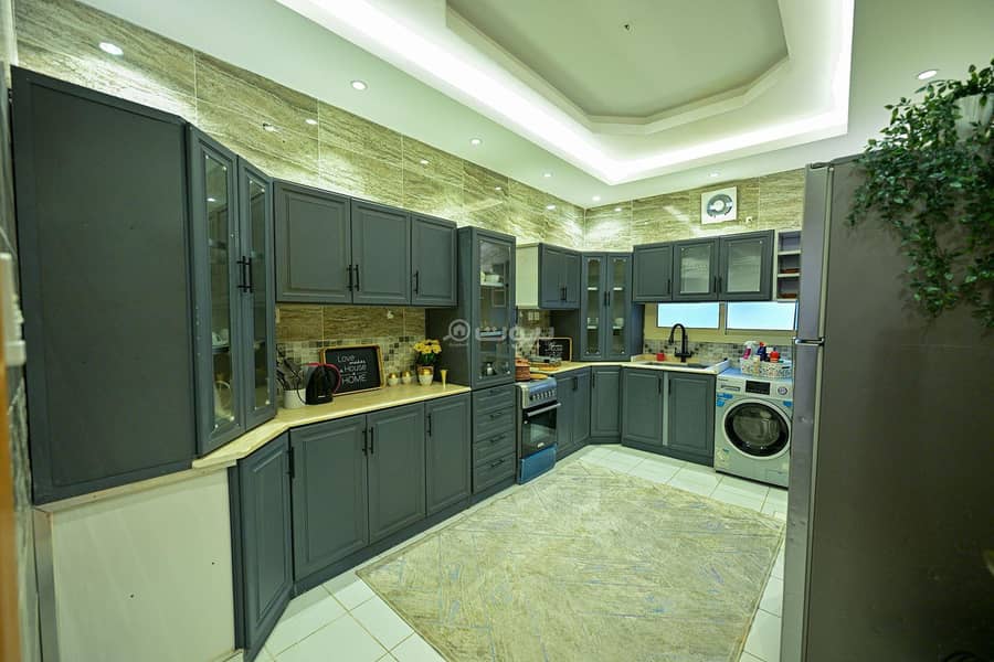 3 bedroom apartment in Al Shati, Jeddah 5