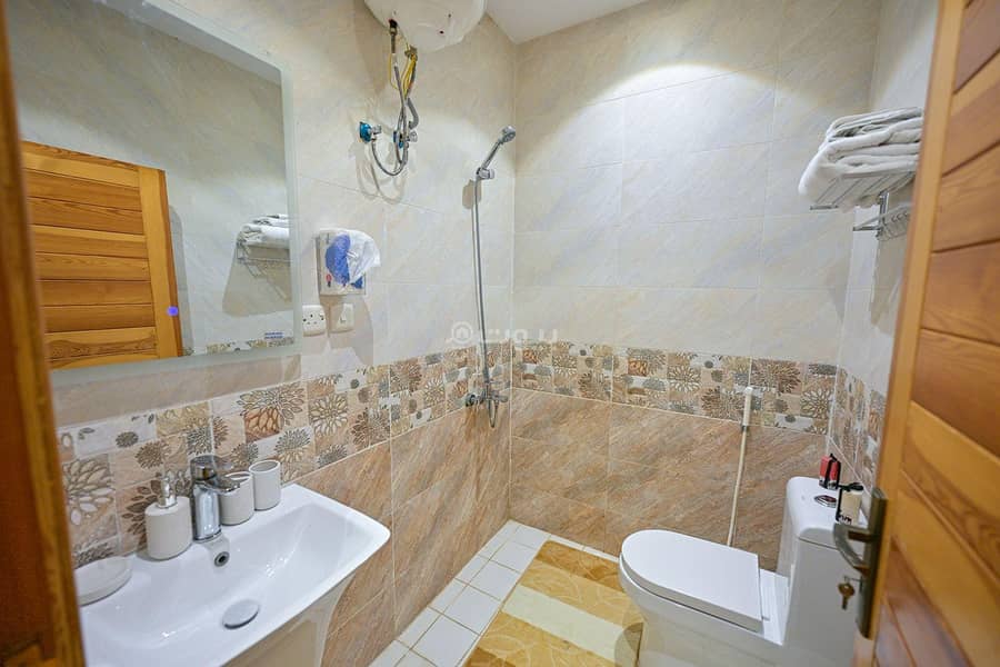 3 bedroom apartment in Al Shati, Jeddah 12
