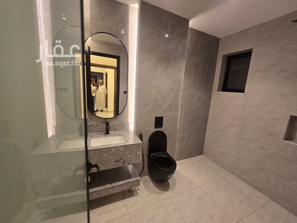 2 bedroom apartment in Al Hamra, Eastern Province 7