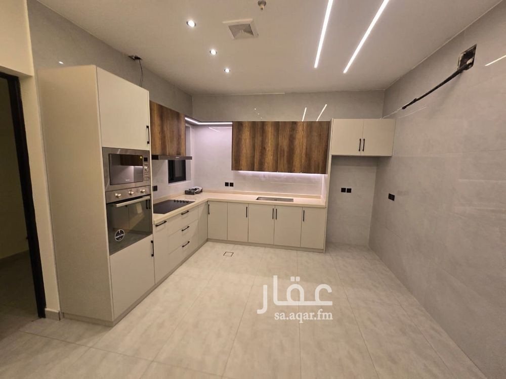 2 bedroom apartment in Al Hamra, Eastern Province 13
