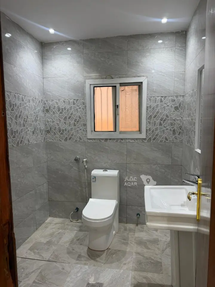 3 bedroom villa in Al Rawdah, Riyadh 15