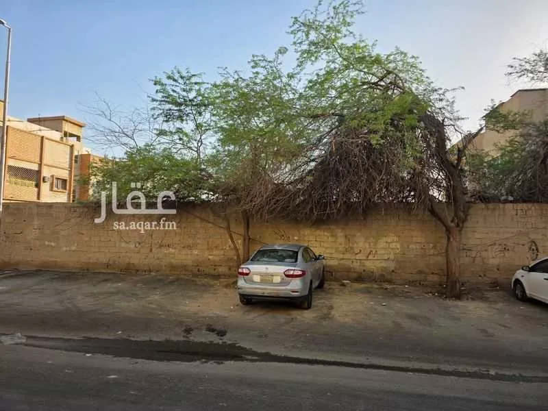 6865 sqm land in Ghubairah 4