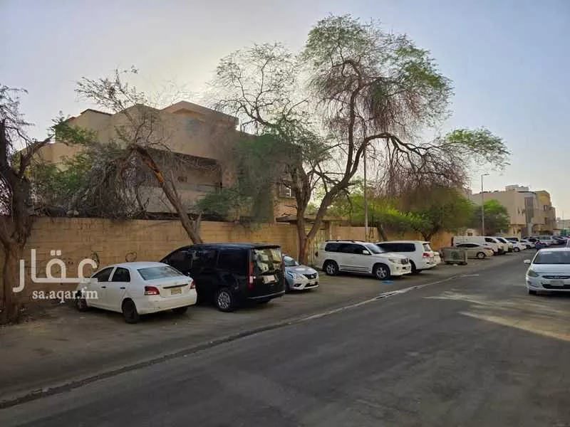 6865 sqm land in Ghubairah 5