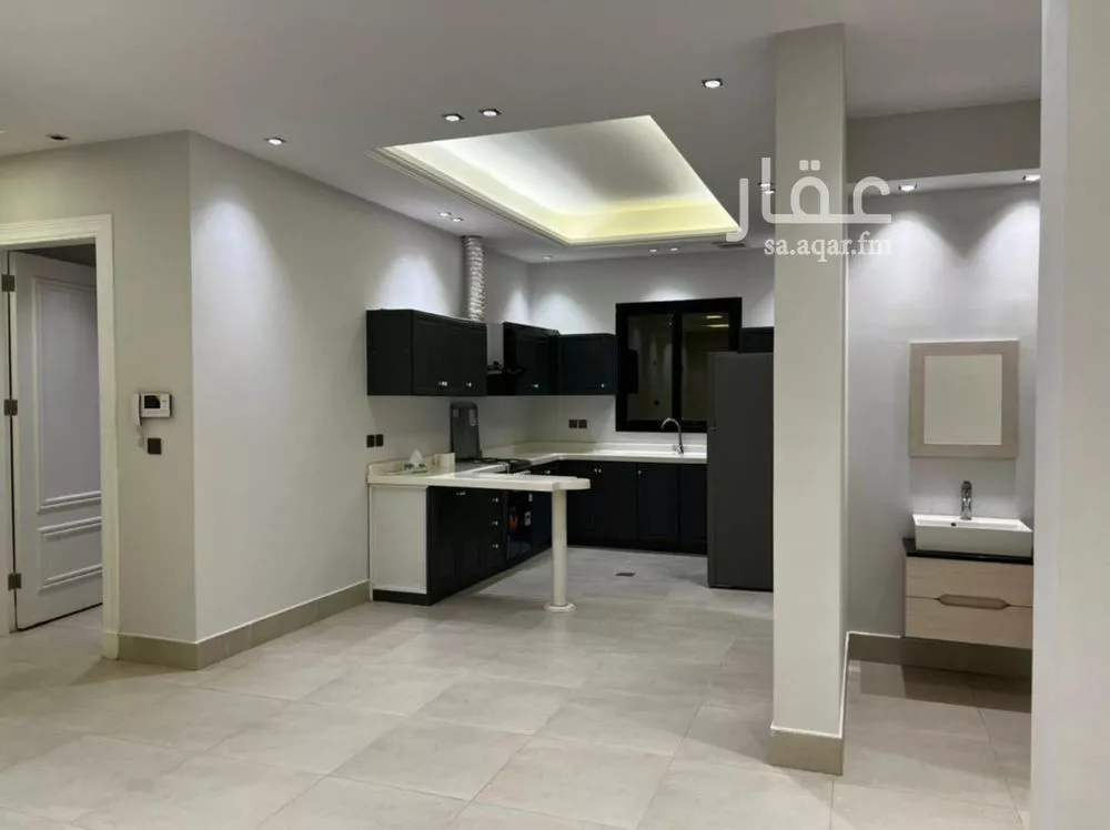 3 bedroom apartment in Al Qairawan 9