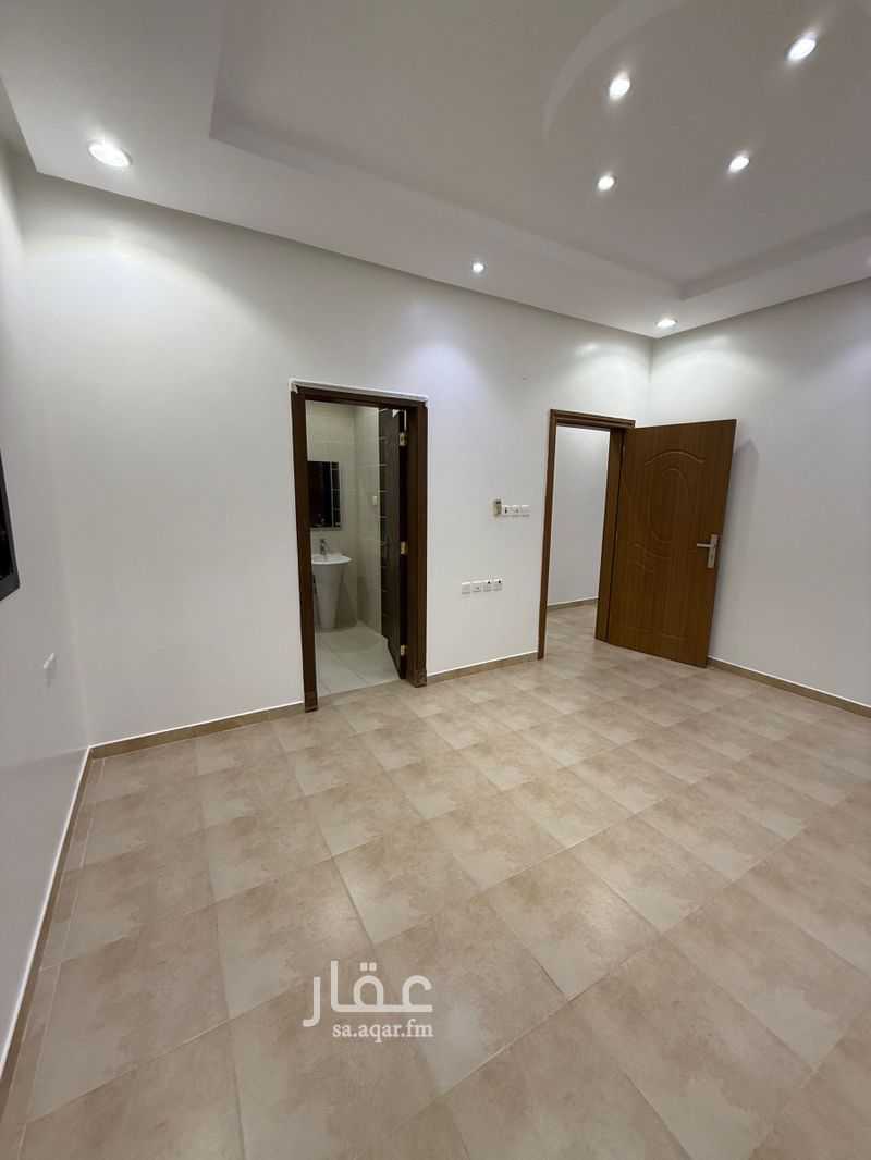 5 bedroom villa in An Nafal, Riyadh 3