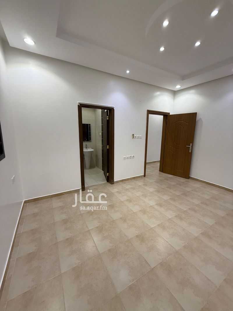 5 bedroom villa in An Nafal, Riyadh 10