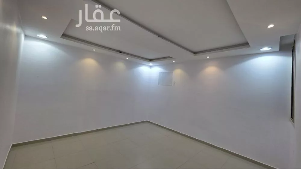 4 bedroom floor in Dhahrat Namar 2