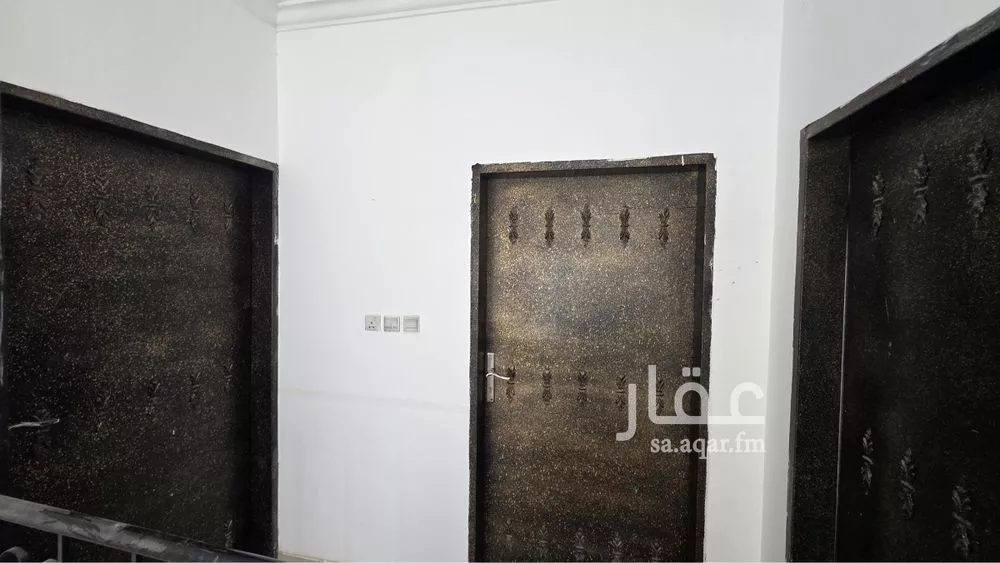 4 bedroom floor in Dhahrat Namar 11