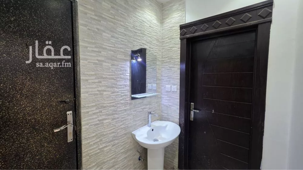 4 bedroom floor in Dhahrat Namar 3