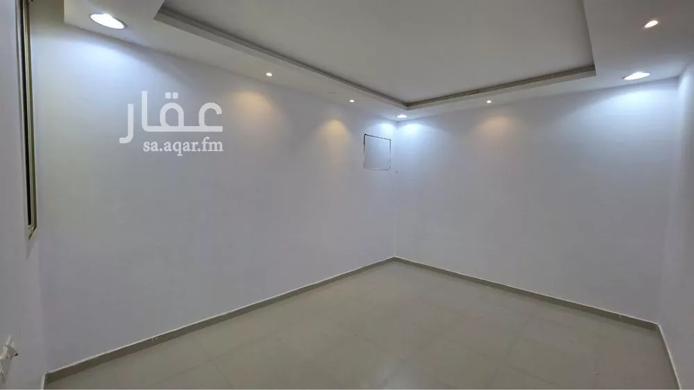 4 bedroom floor in Dhahrat Namar 4