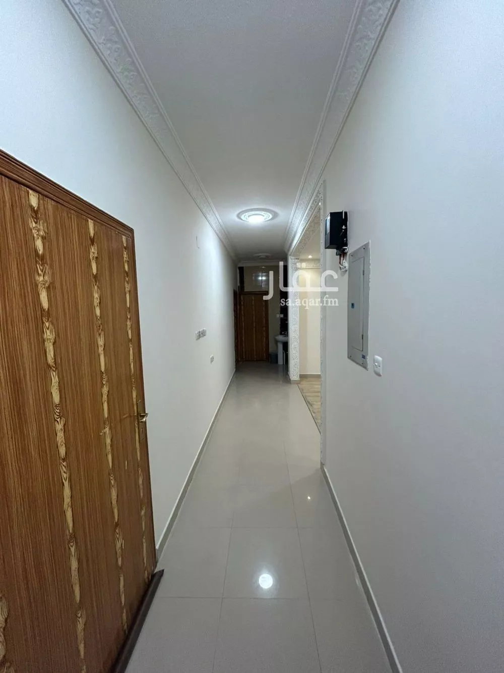 4 bedroom floor in Dhahrat Laban 5