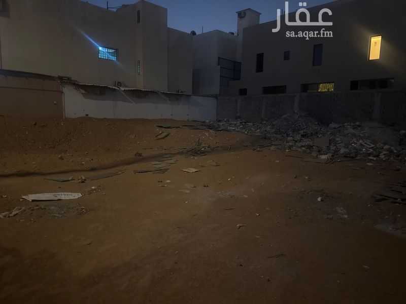 land in Granada, Riyadh 6