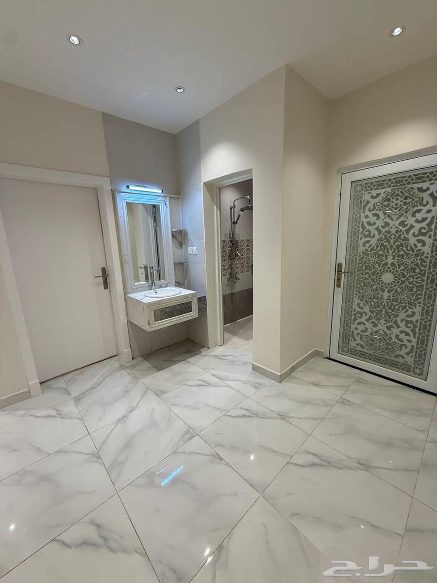 5 bedroom villa in Dahiat King Fahd, Eastern Province 5