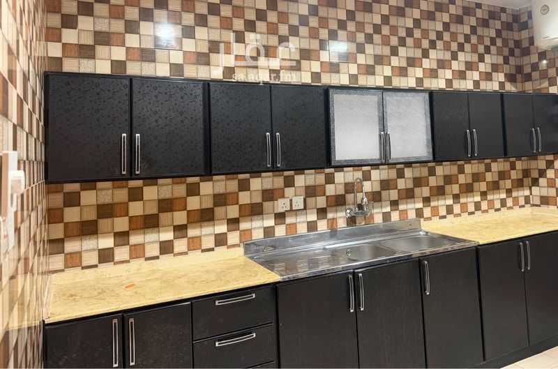 4 bedroom apartment in Al Nahda, Khamis Mushait 5